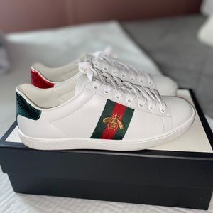Gucci Women’s Ace Sneaker With Bee